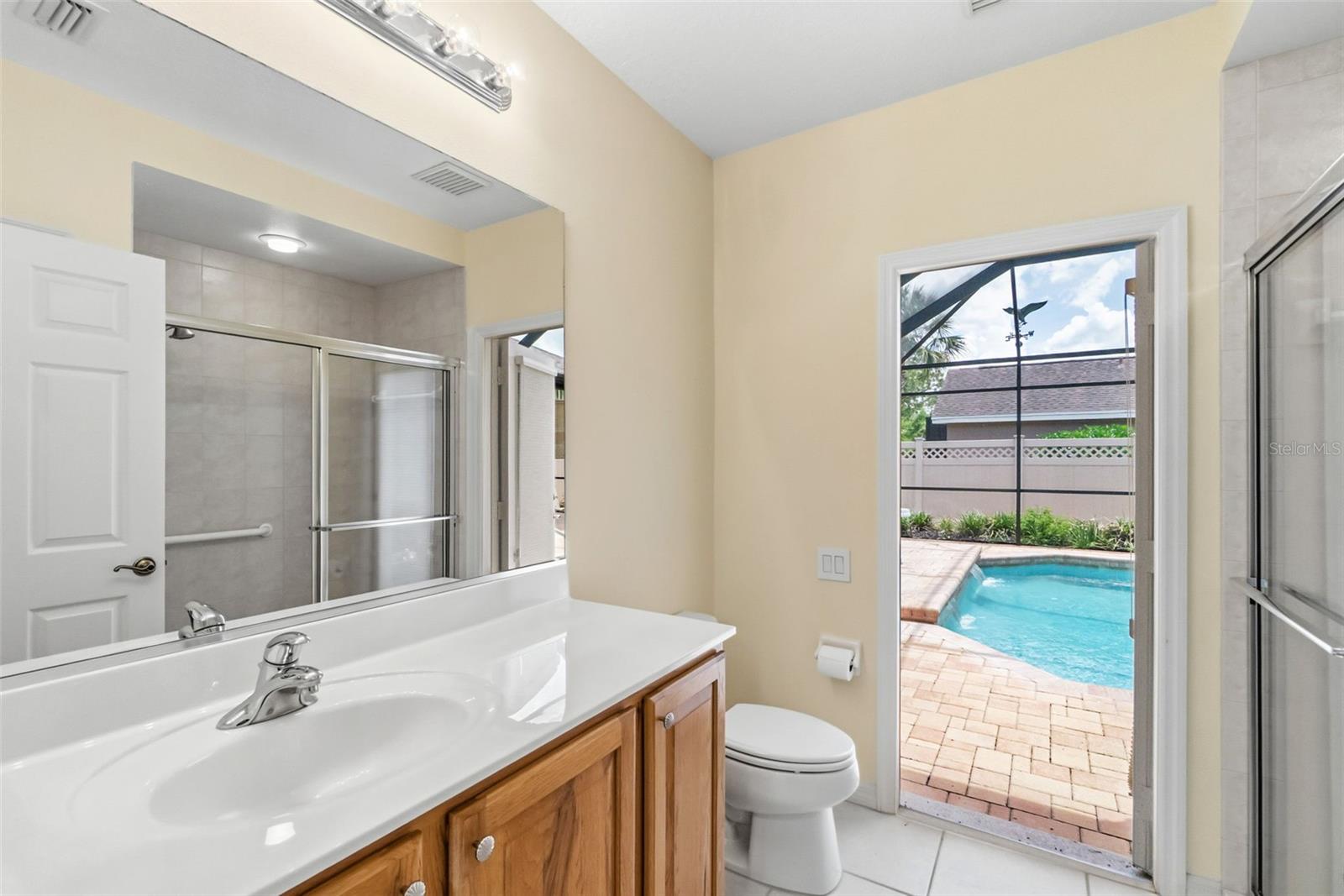 EASTLAKE - Residential