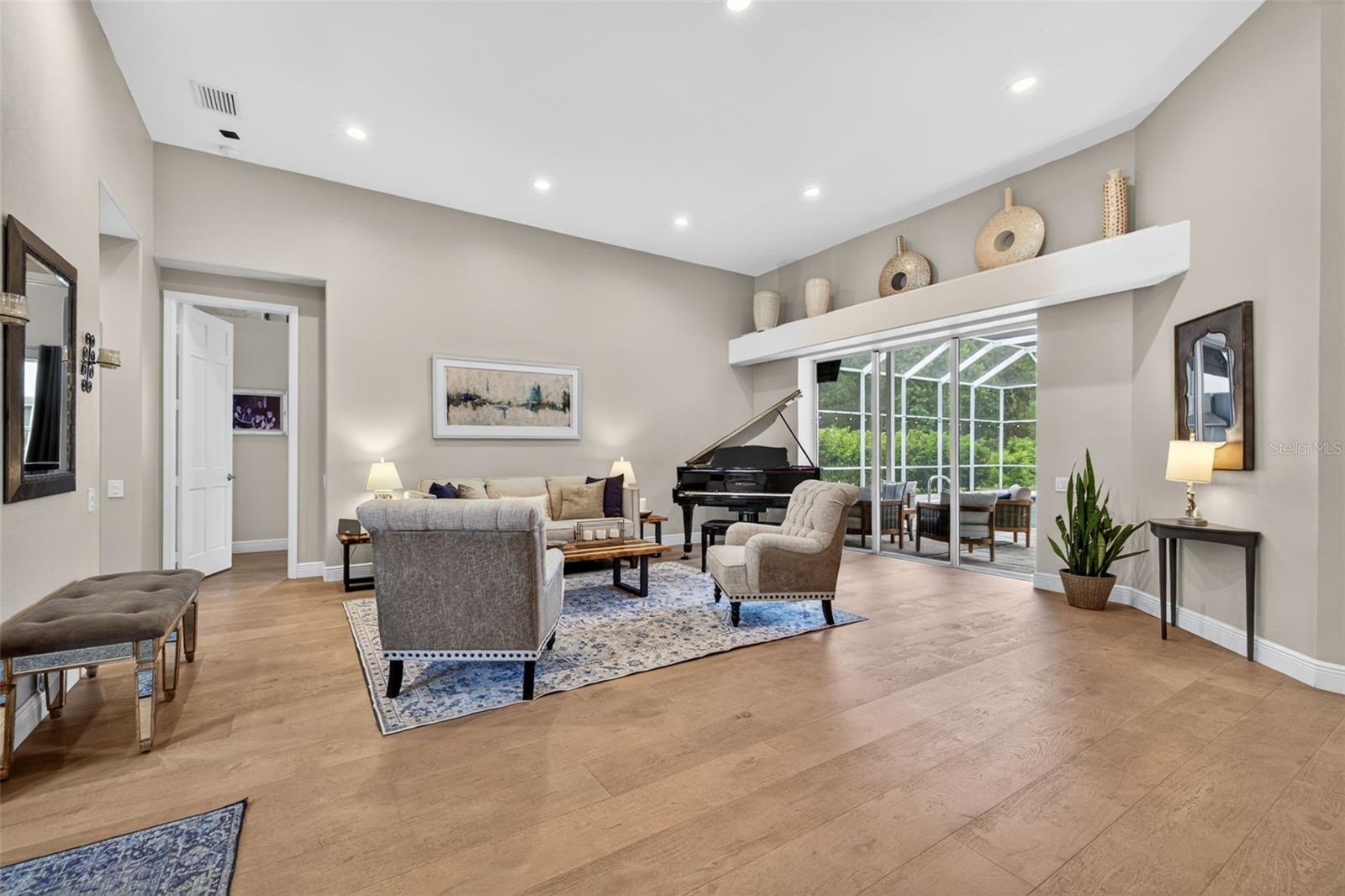 HUNTERS GREEN - Residential