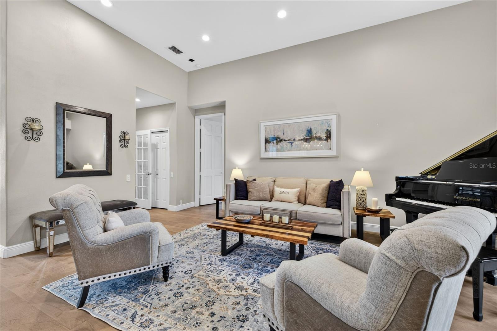 HUNTERS GREEN - Residential
