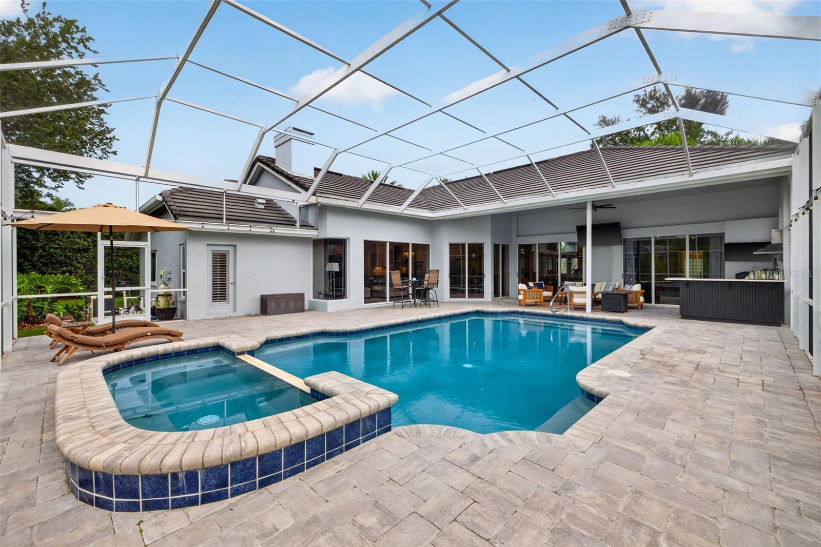 HUNTERS GREEN - Residential