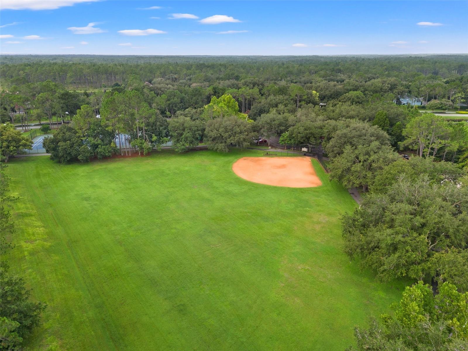 HUNTERS GREEN - Residential