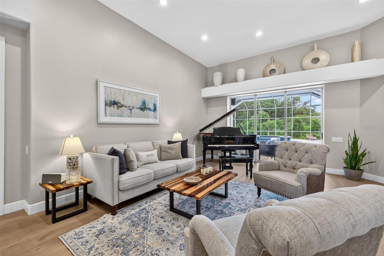 HUNTERS GREEN - Residential