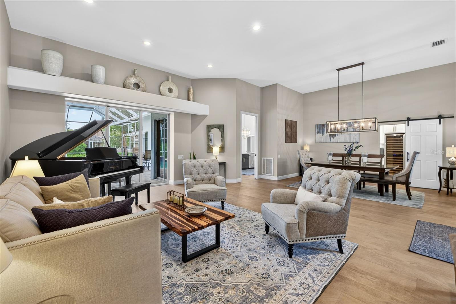 HUNTERS GREEN - Residential