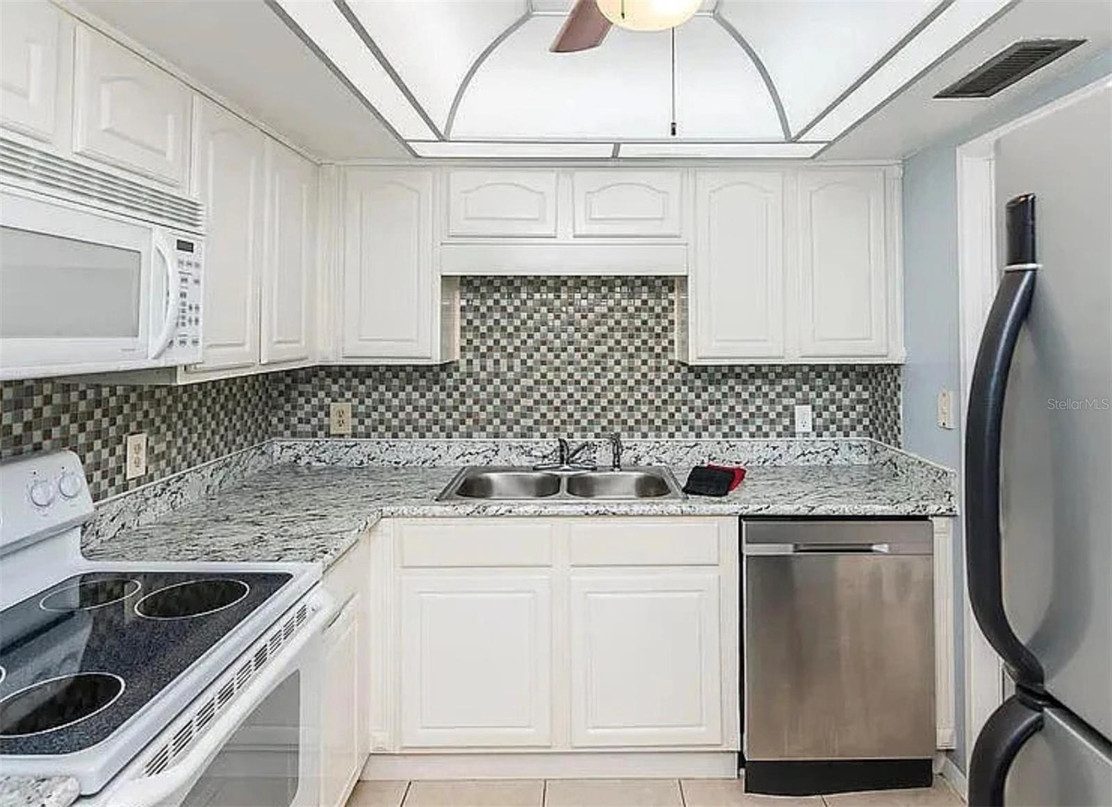 THE PENDLETON CLUB CONDO - Residential