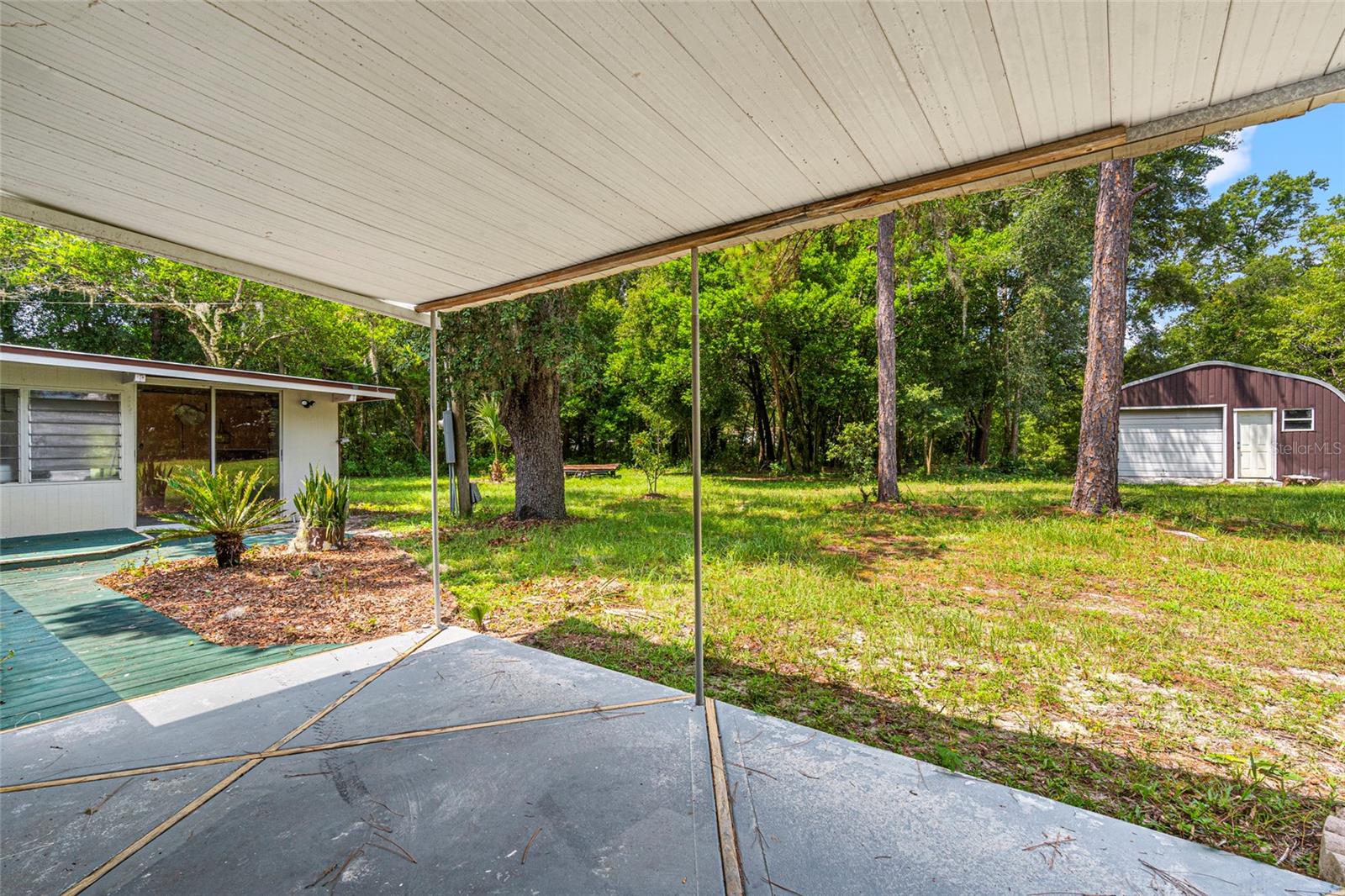 Photo 8 of 26 of 2760 N CREDE AVENUE house