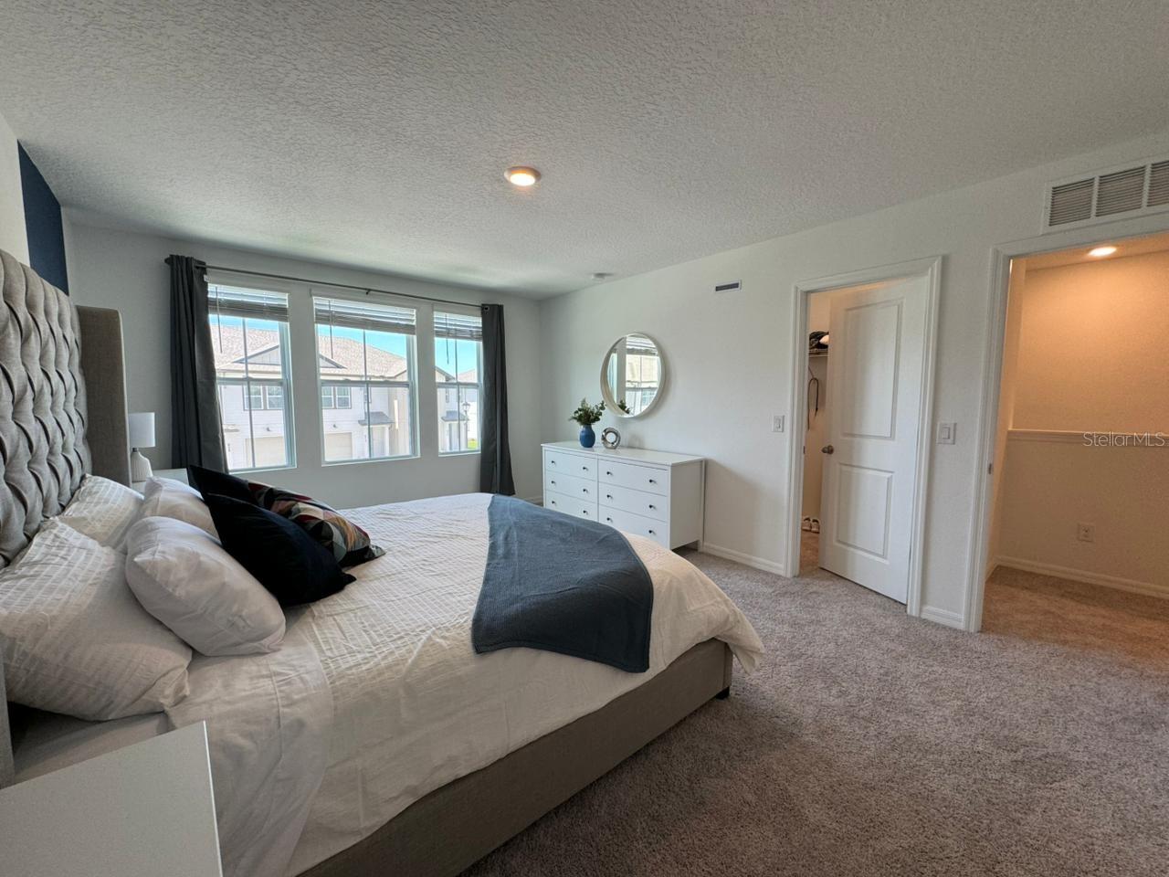 661 LONGBOAT DRIVE