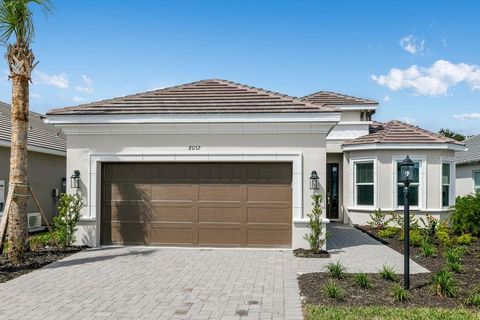 8052 MOONBEAM AVENUE SARASOTA FL 34241