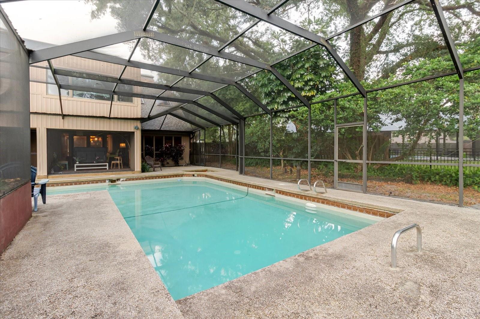 CARROLLWOOD VILLAGE SEC 1 - Residential