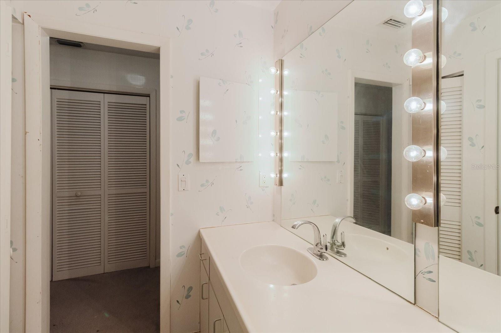 CARROLLWOOD VILLAGE SEC 1 - Residential