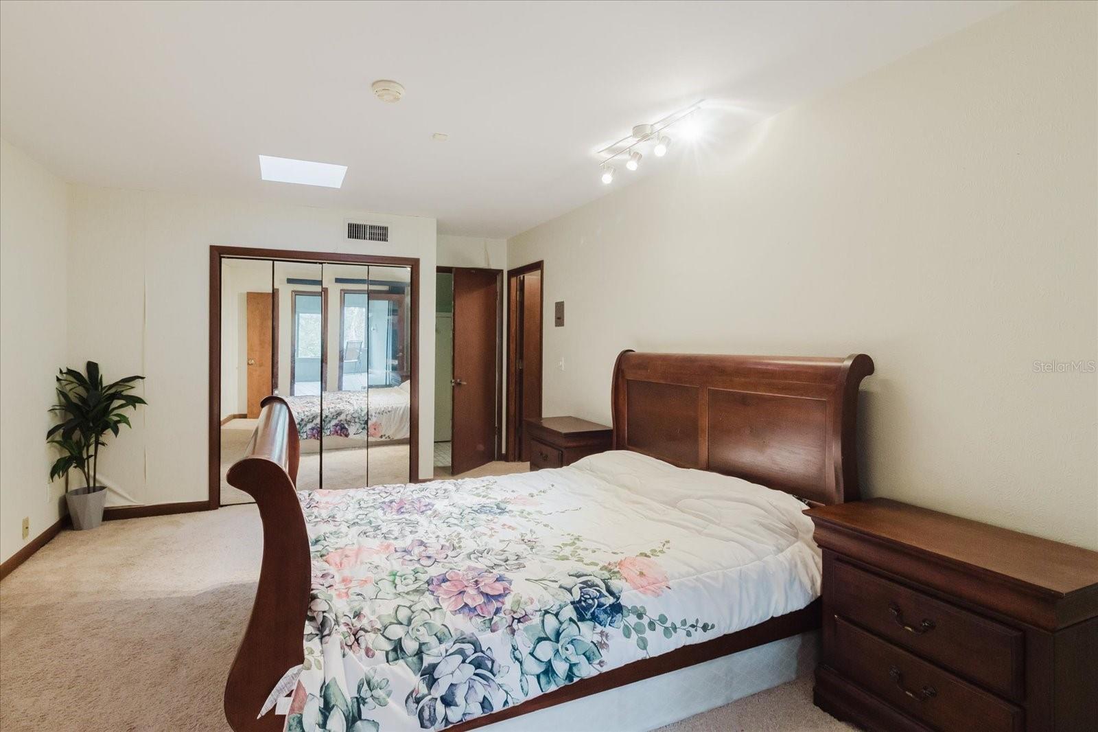 CARROLLWOOD VILLAGE SEC 1 - Residential