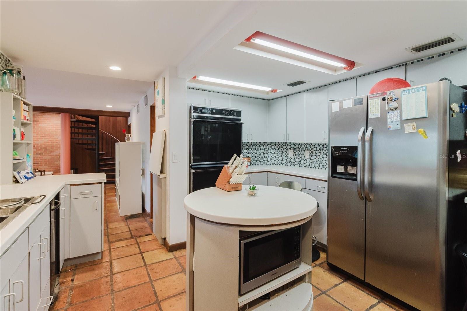 CARROLLWOOD VILLAGE SEC 1 - Residential