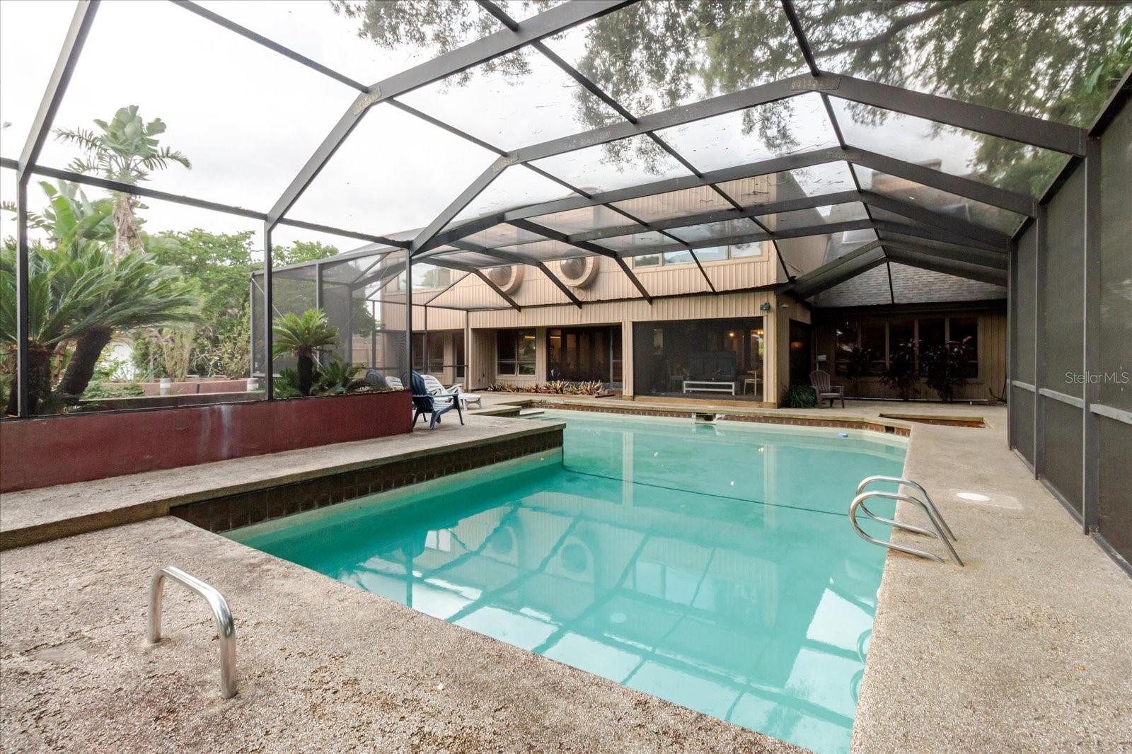 CARROLLWOOD VILLAGE SEC 1 - Residential