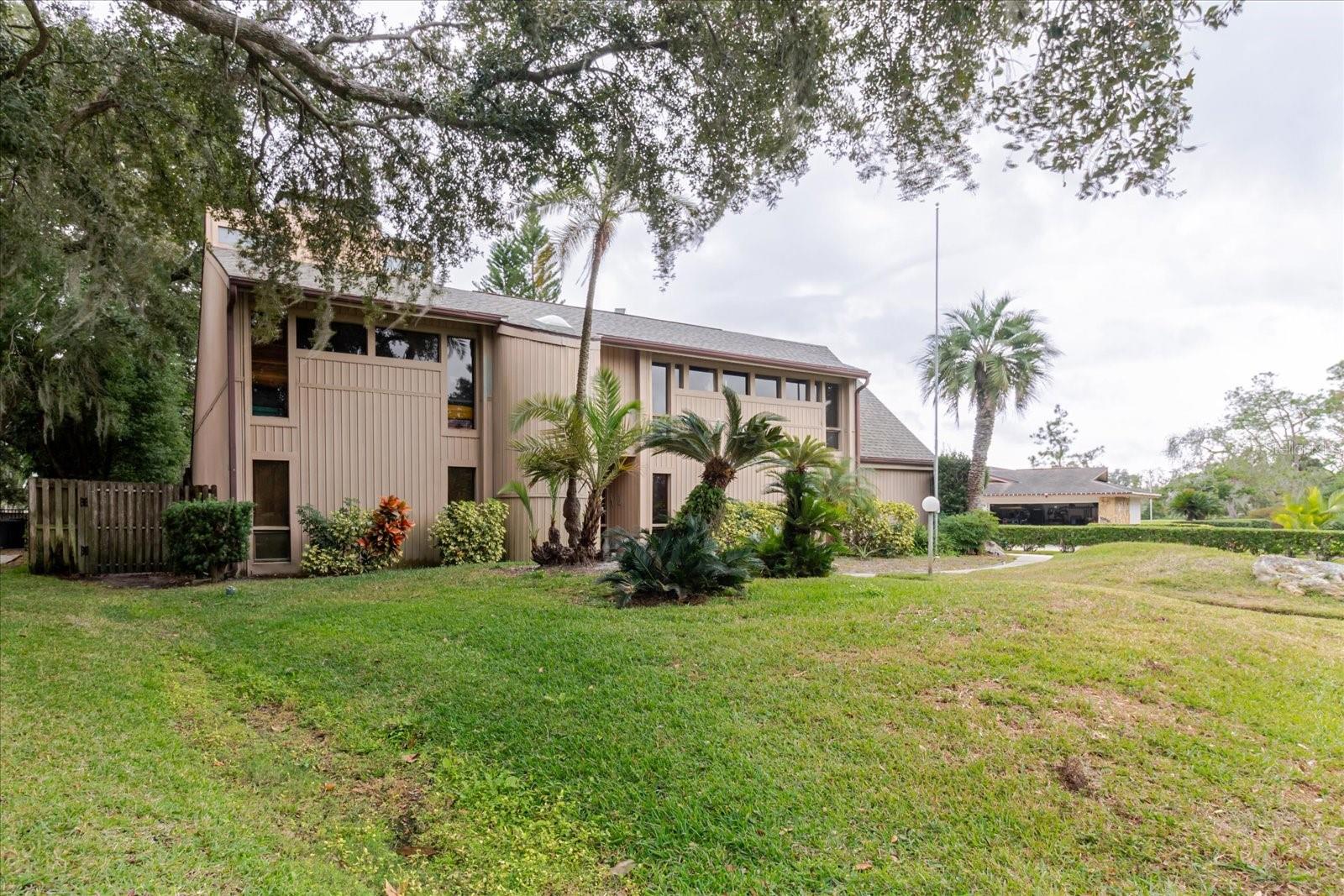 CARROLLWOOD VILLAGE SEC 1 - Residential