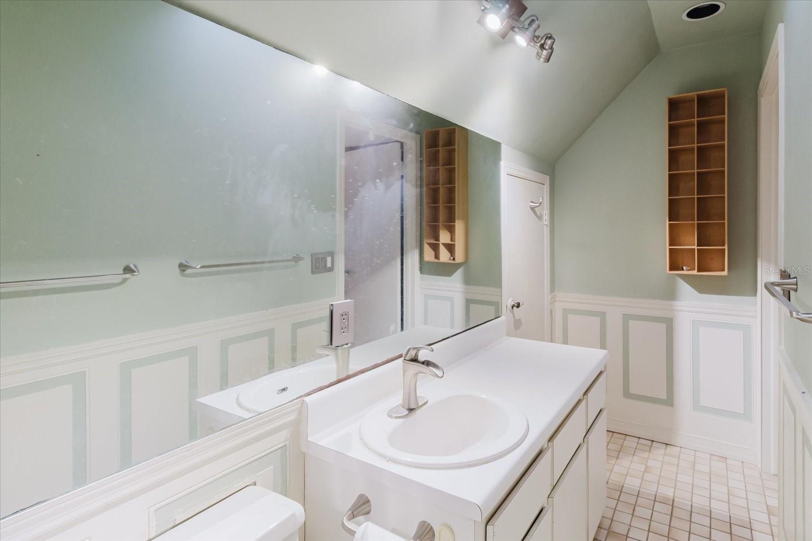 CARROLLWOOD VILLAGE SEC 1 - Residential