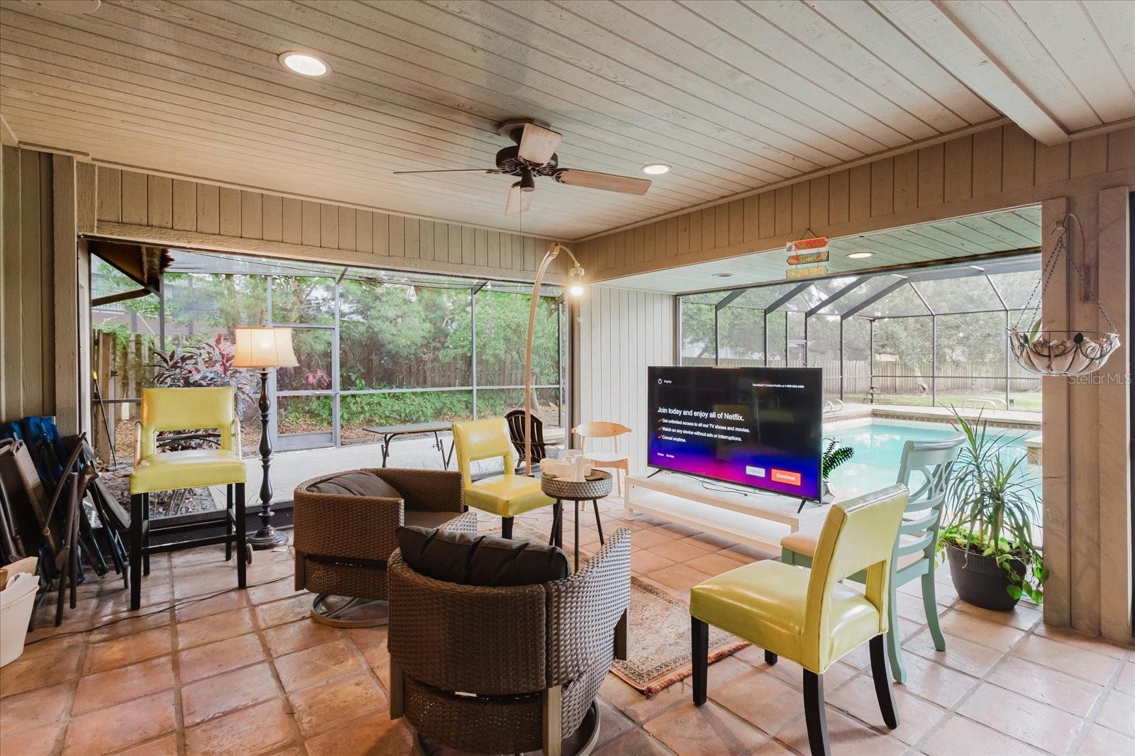 CARROLLWOOD VILLAGE SEC 1 - Residential