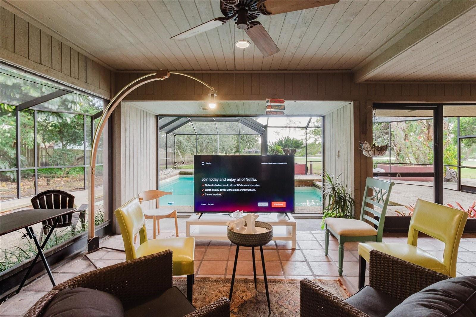 CARROLLWOOD VILLAGE SEC 1 - Residential