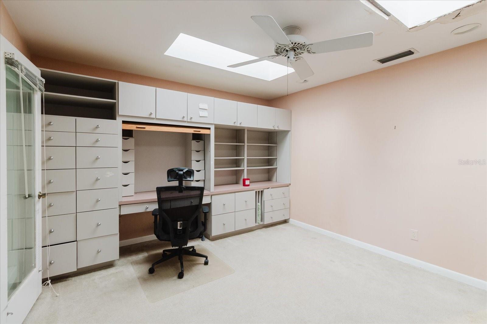 CARROLLWOOD VILLAGE SEC 1 - Residential