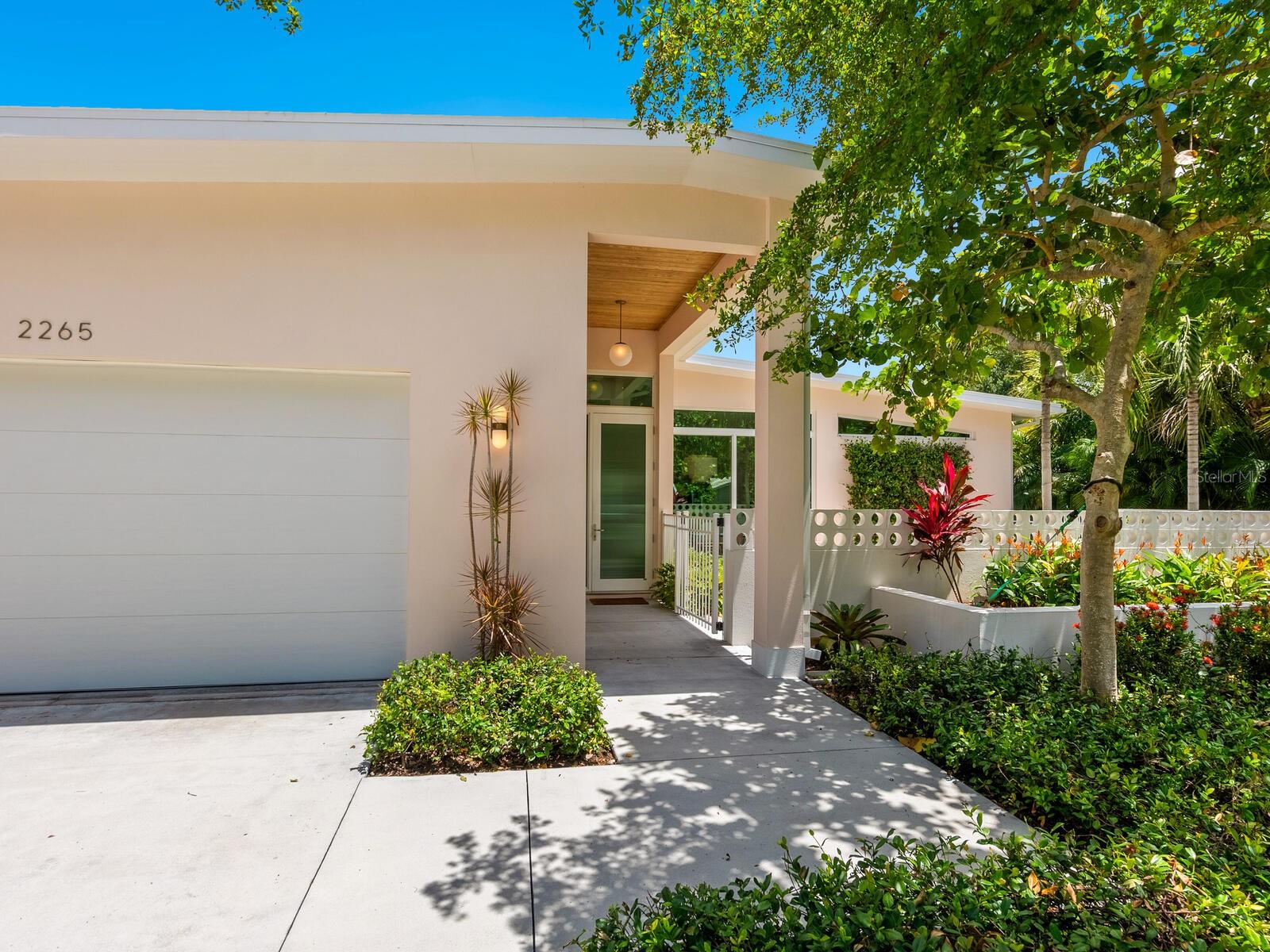 2265 CLEMATIS STREET