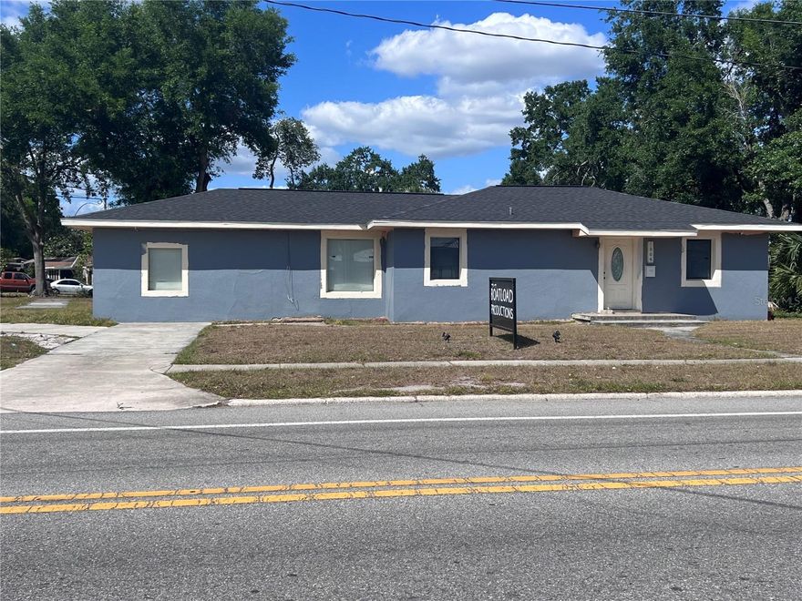 This Office space is now available.  Newer Roof.  This space has tons of space for parking behind the building.  High Traffic area and close to major shopping and neighborhoods.  5 Rooms that can be offices, a kitchen, bathrooms and a reception area.