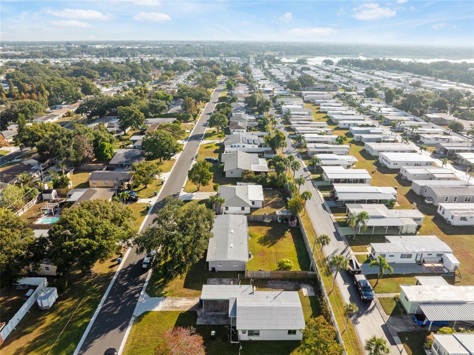 ESQUIRE MANOR - Residential