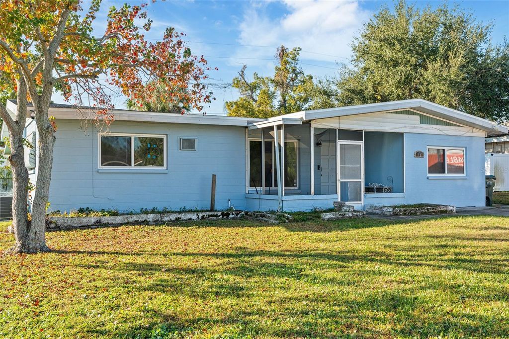 Photo of 10570 127th Avenue, Largo, FL 33773 (MLS # TB8451617)