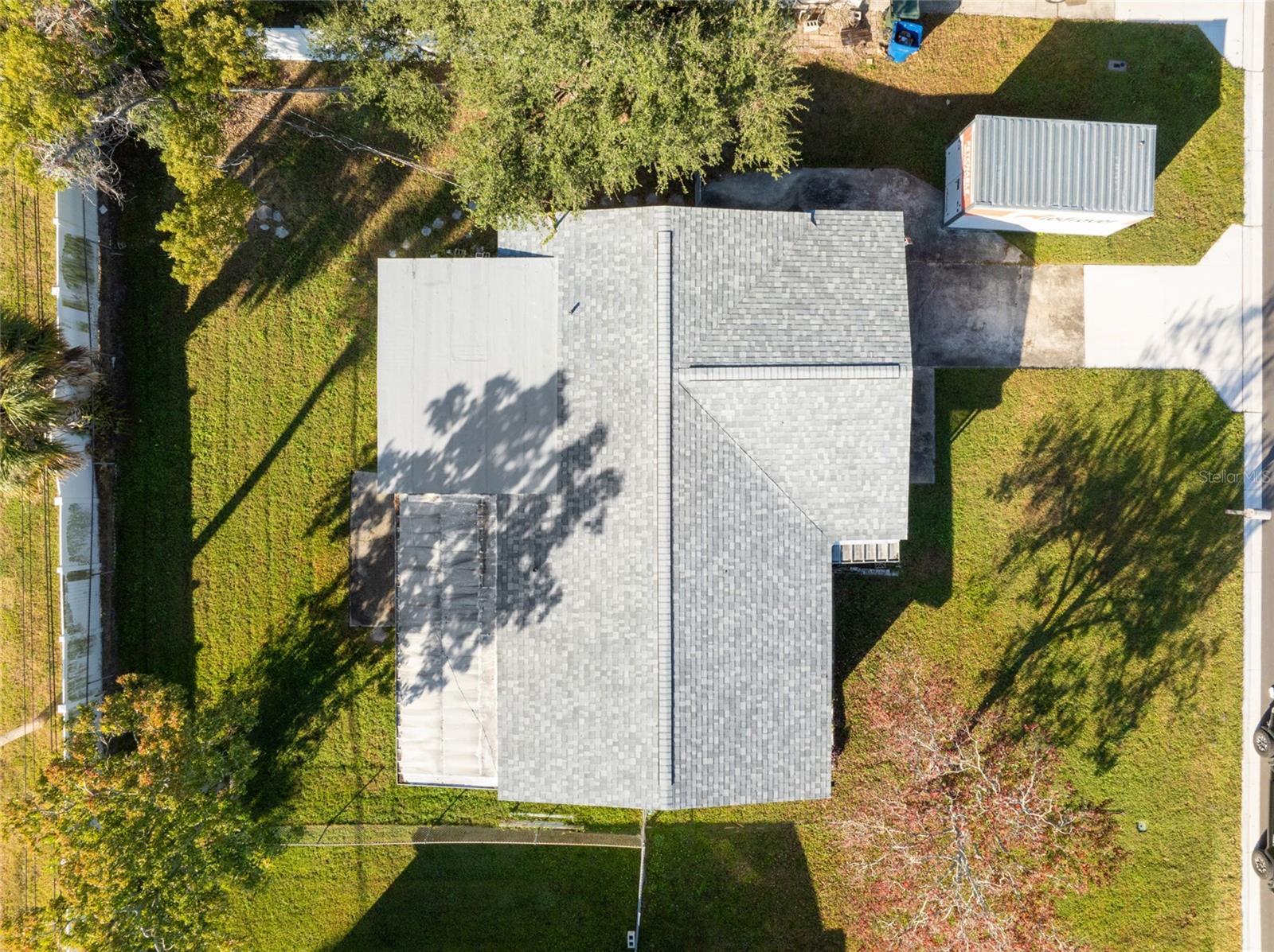 ESQUIRE MANOR - Residential