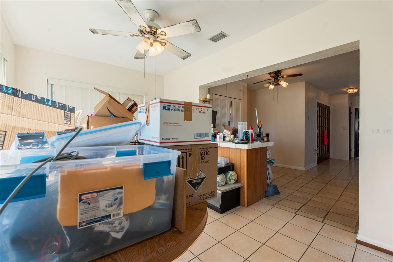 ESQUIRE MANOR - Residential