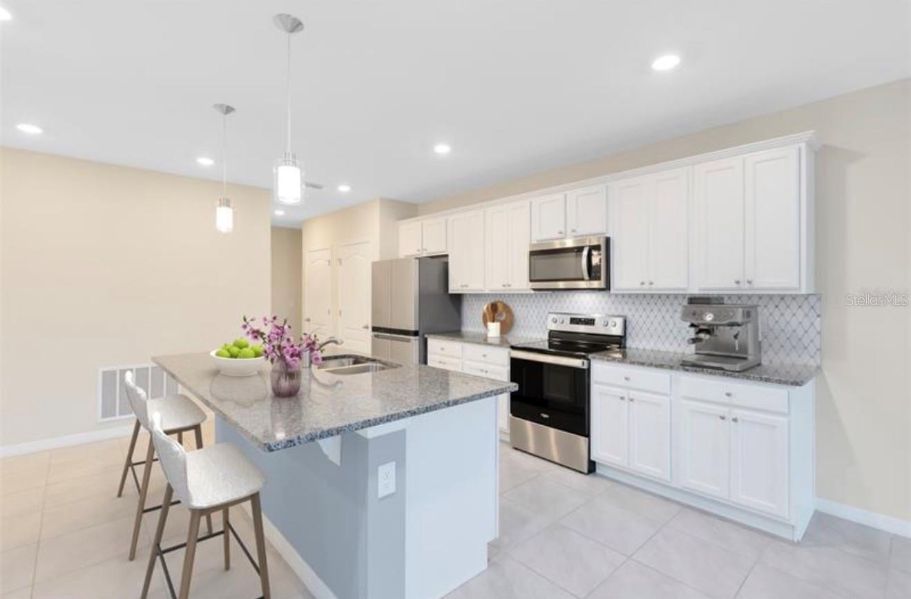 SUNCREST - Commercial Lease