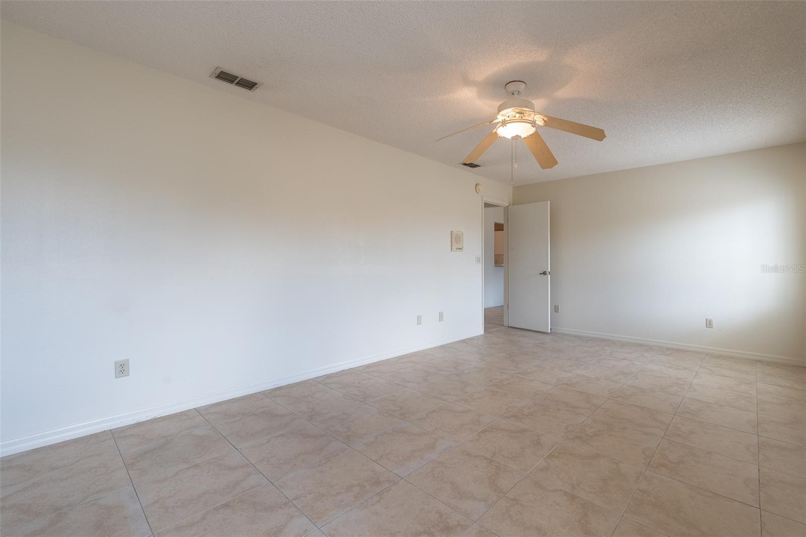 MARION OAKS UN 05 - Residential