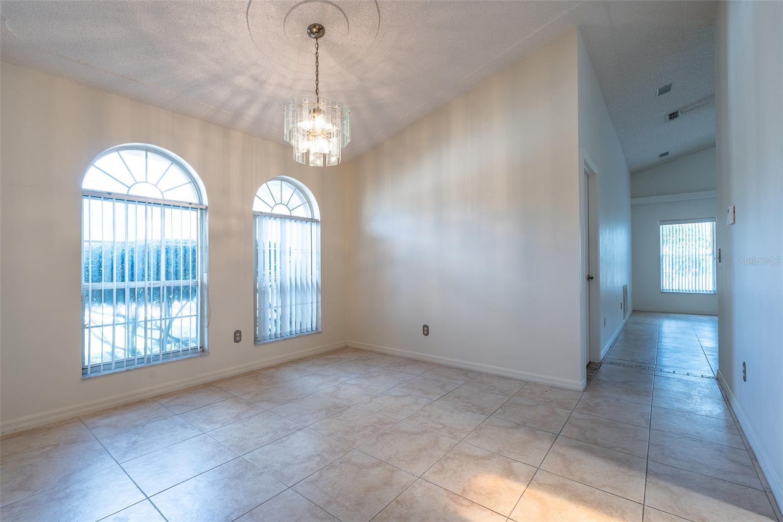 MARION OAKS UN 05 - Residential