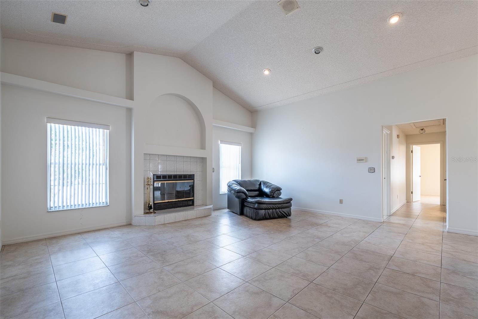 MARION OAKS UN 05 - Residential