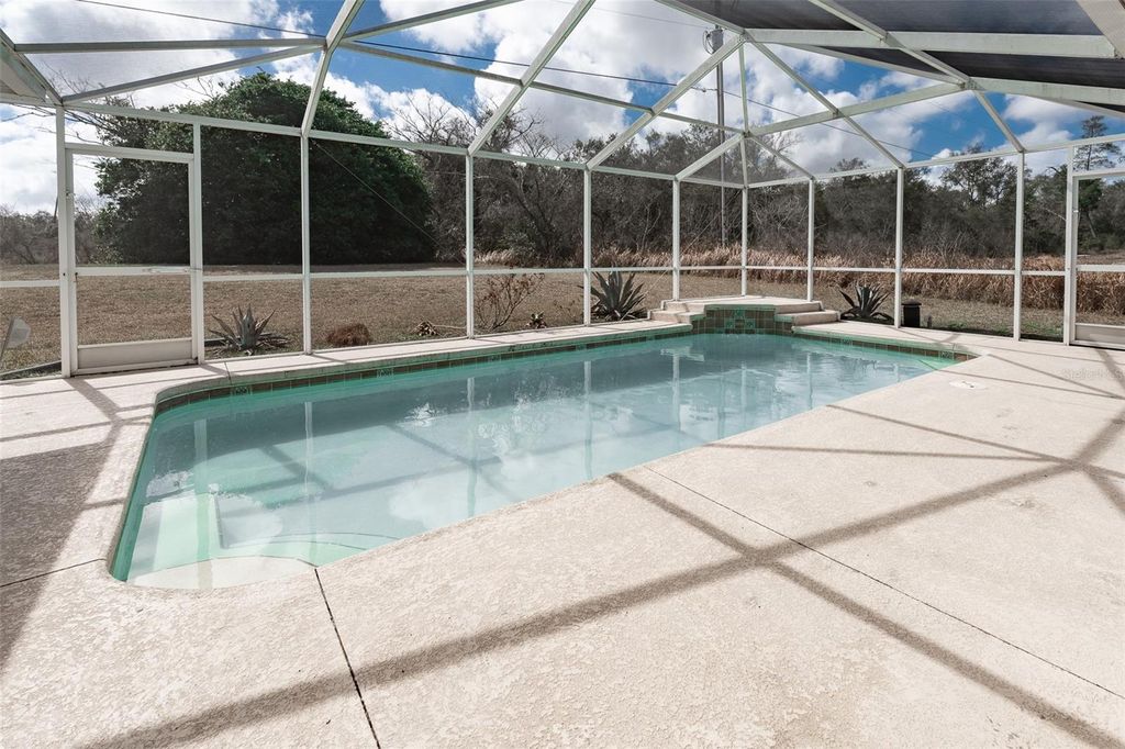 Photo of 3948 SW 157th Place Road, Ocala, FL 34473 (MLS # OM721714)