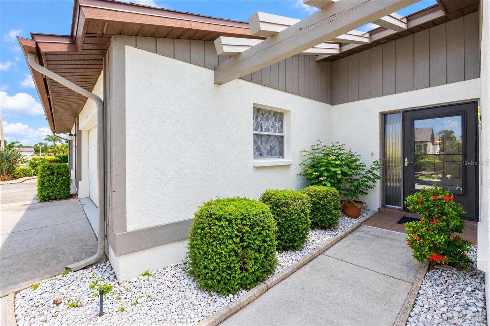 614 DEERWOOD AVENUE 614