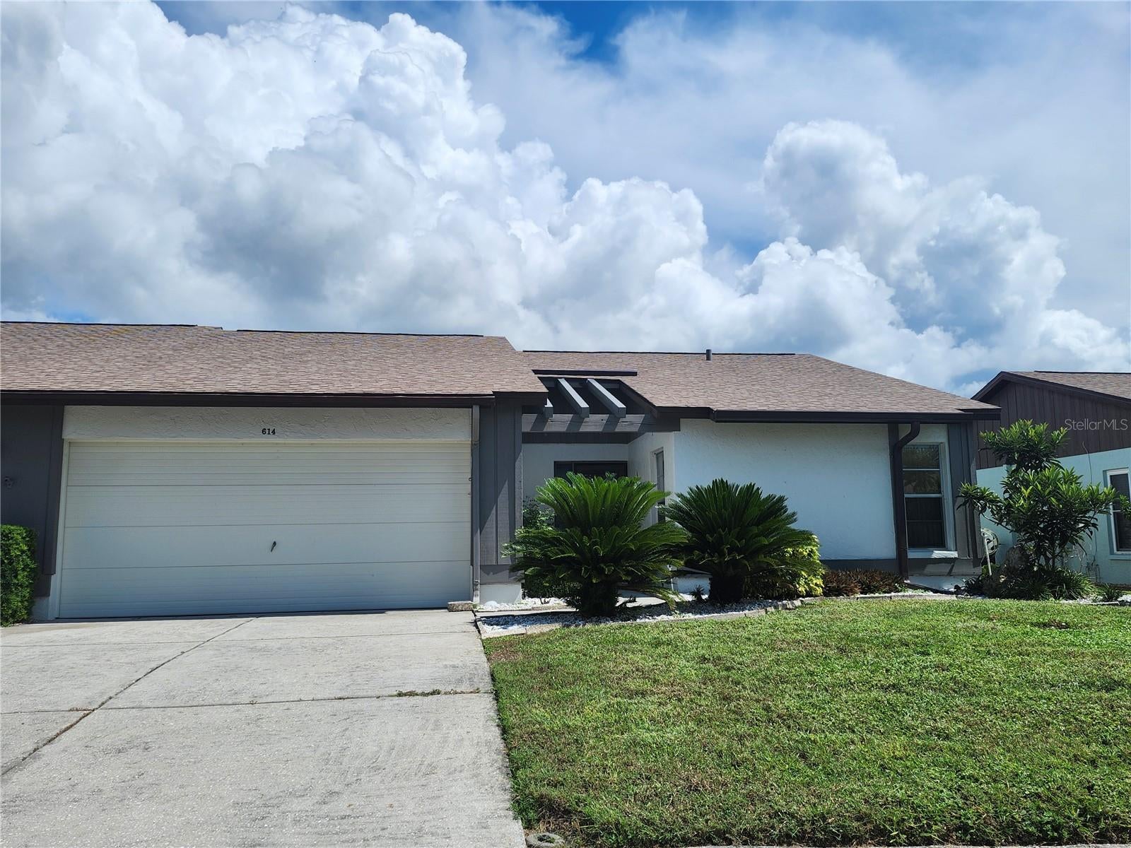 614 DEERWOOD AVENUE 614