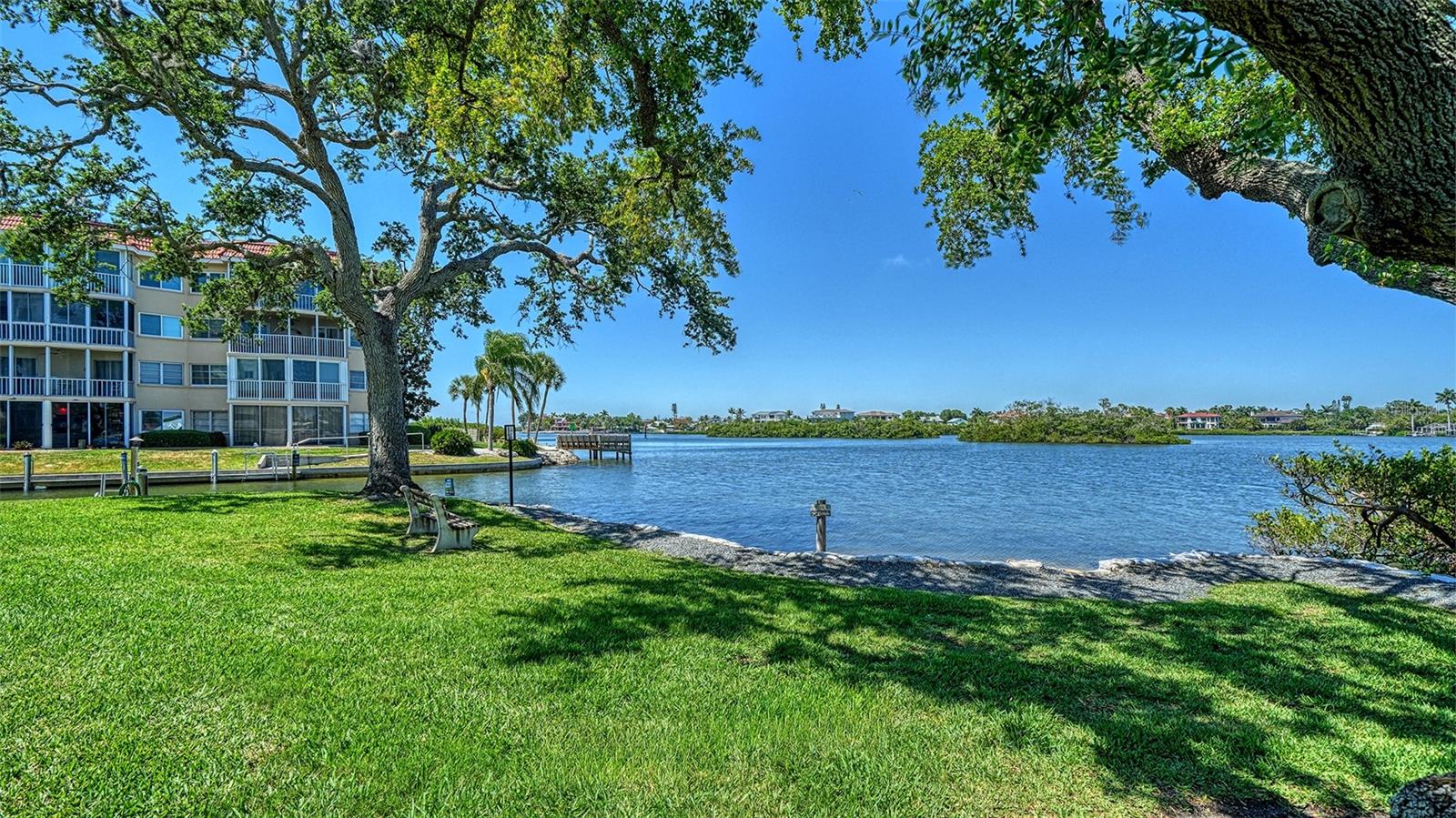 SIESTA HARBOR III - Residential Lease