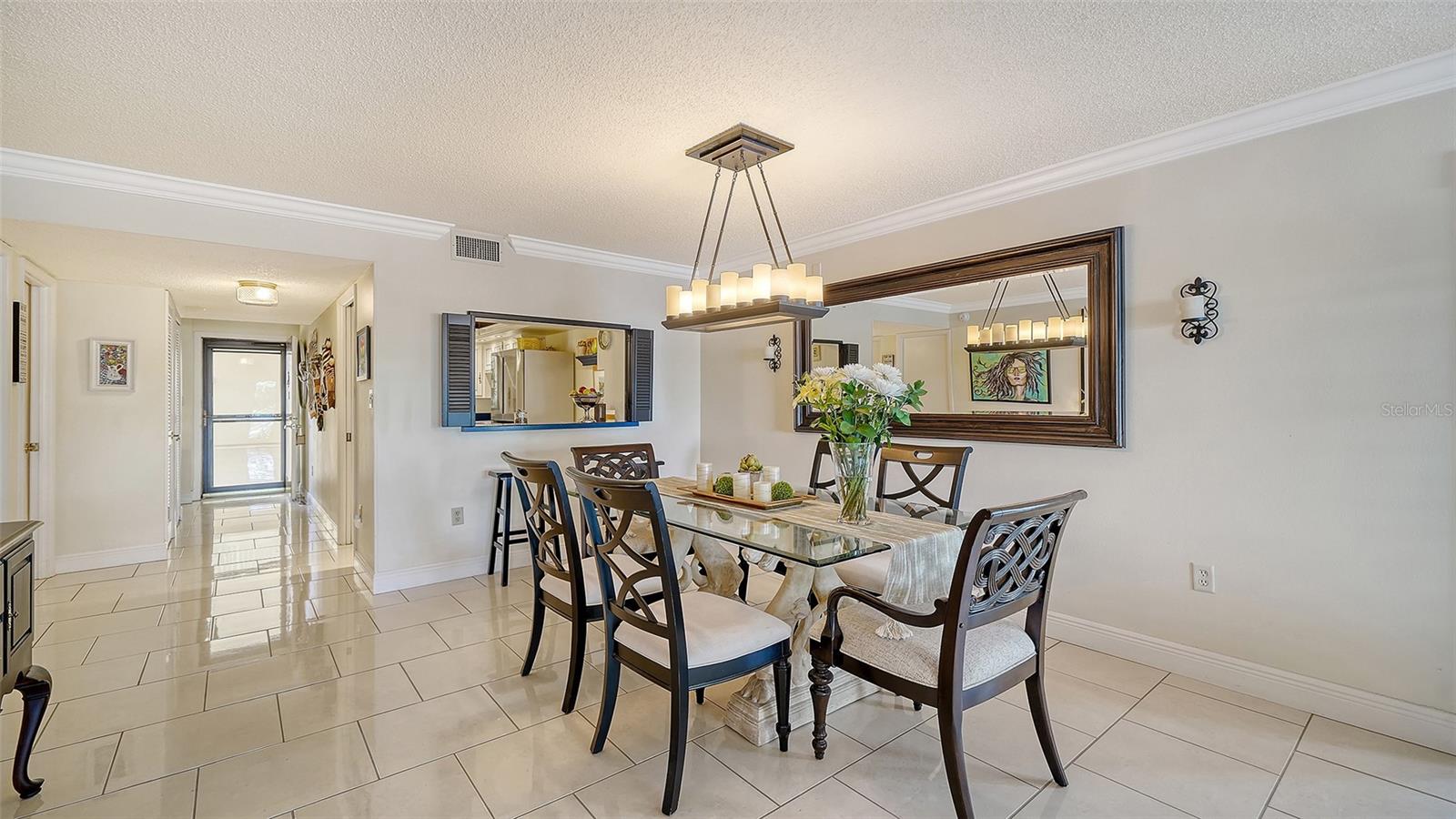 SIESTA HARBOR III - Residential Lease