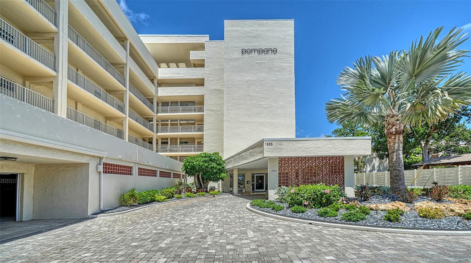 SIESTA HARBOR III - Residential Lease