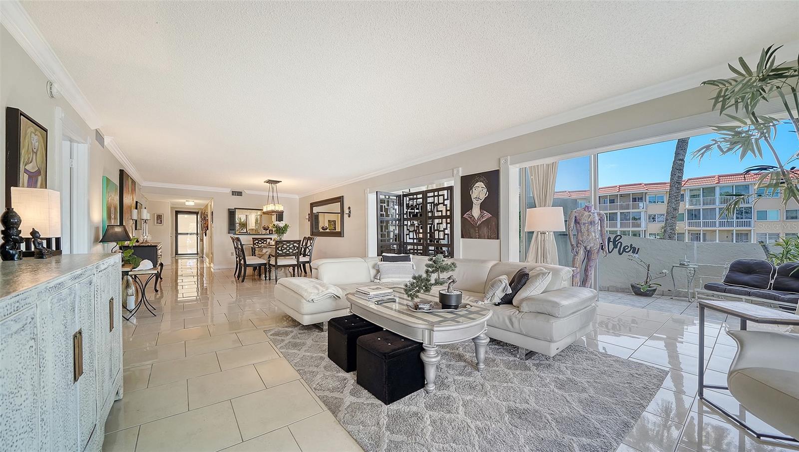 SIESTA HARBOR III - Residential Lease