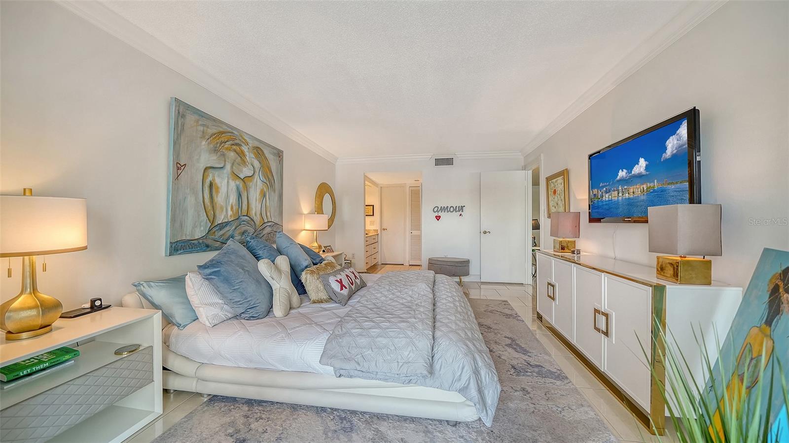 SIESTA HARBOR III - Residential Lease