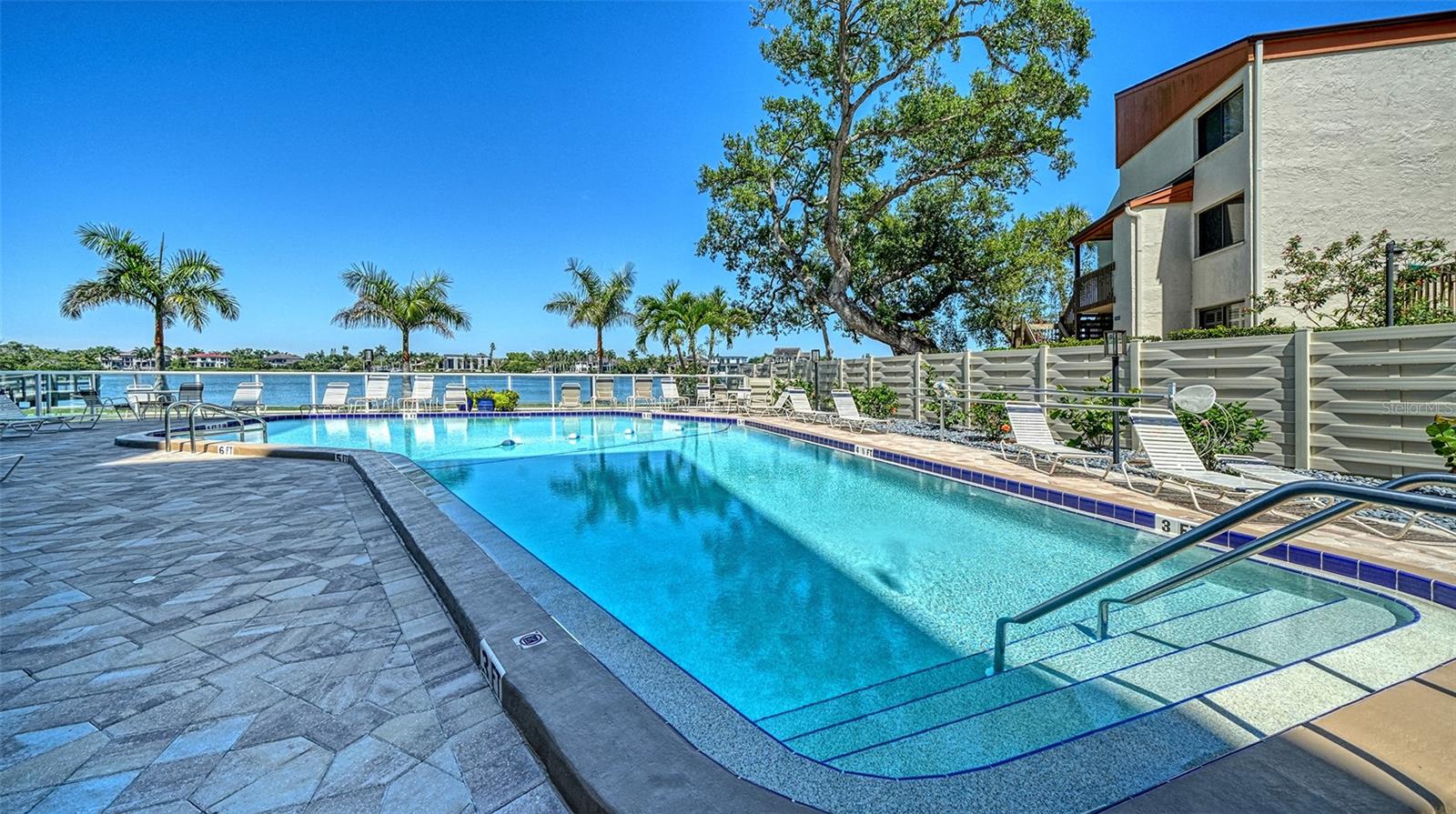 SIESTA HARBOR III - Residential Lease