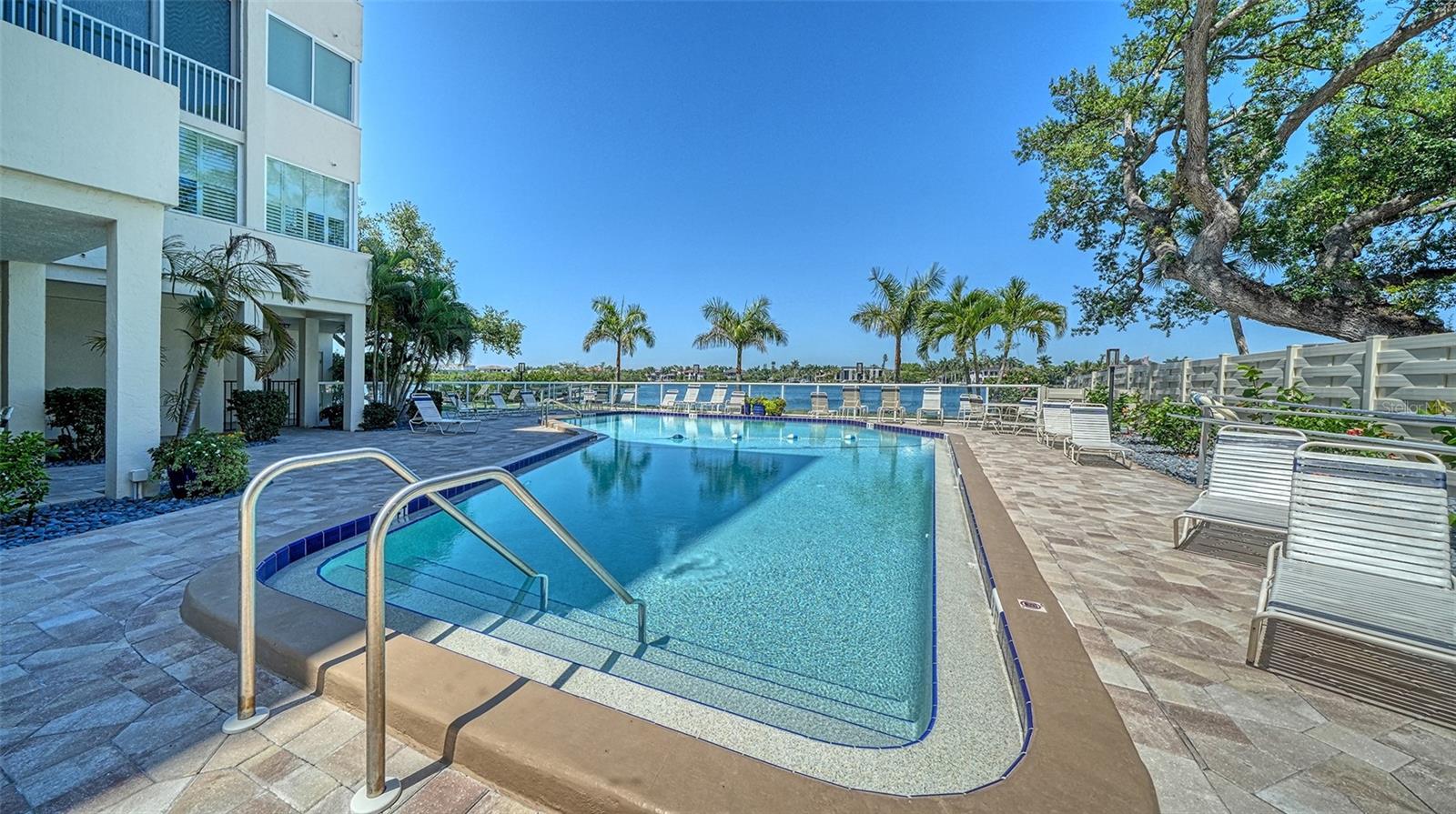 SIESTA HARBOR III - Residential Lease