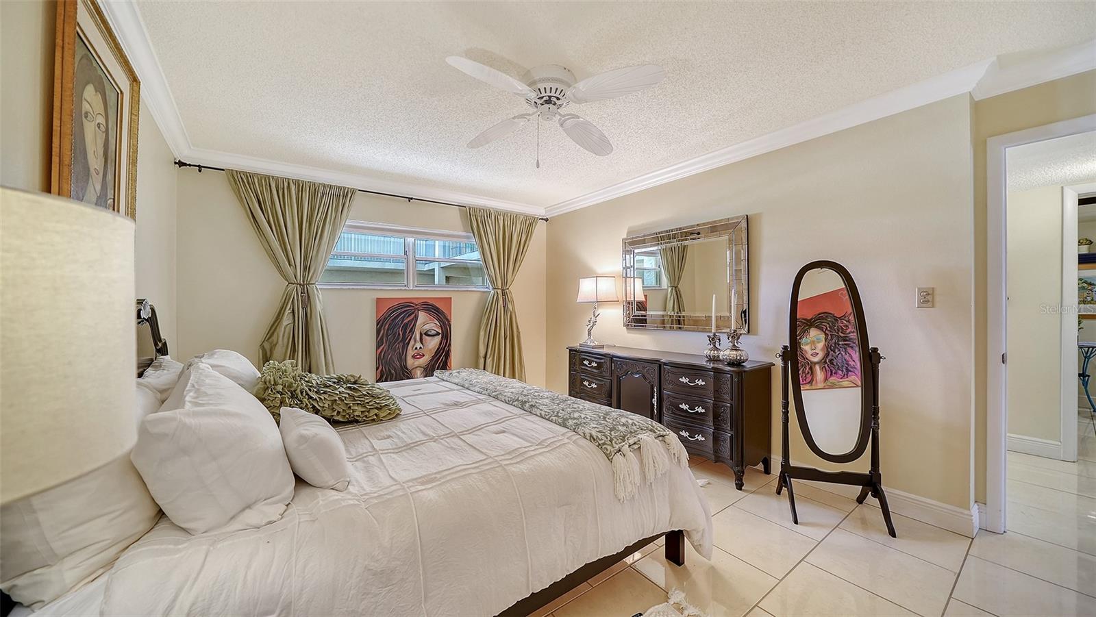 SIESTA HARBOR III - Residential Lease