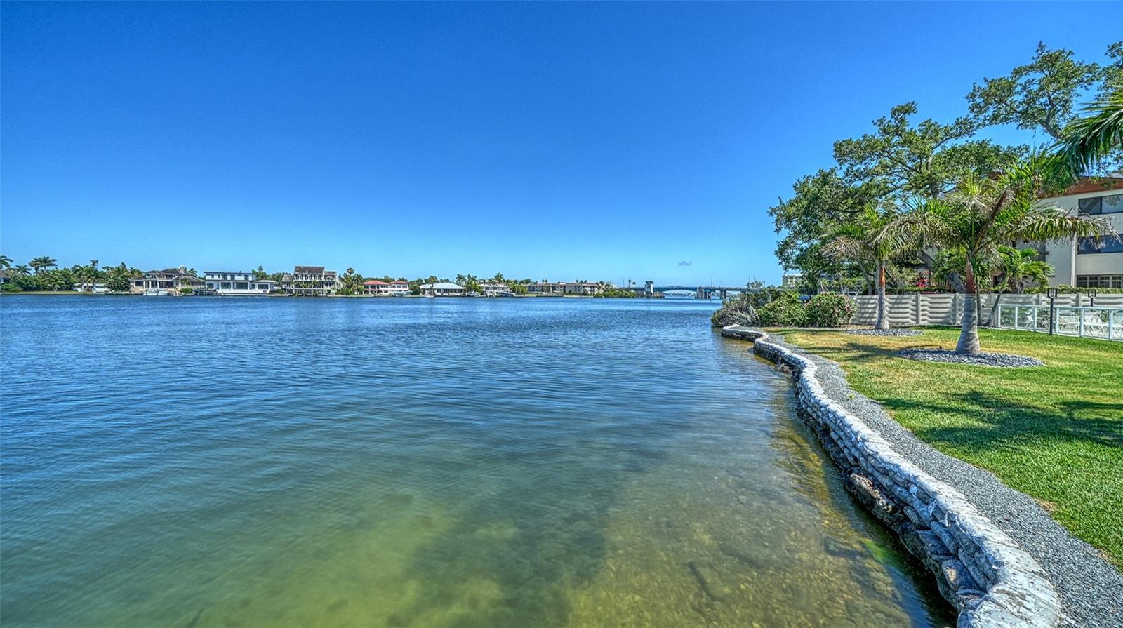 SIESTA HARBOR III - Residential Lease