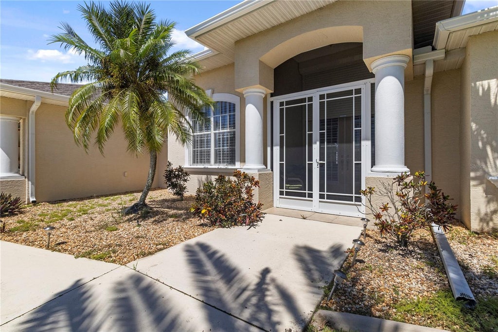 Photo of 40 Clubhouse Court, Rotonda West, FL 33947 (MLS # C7530285)