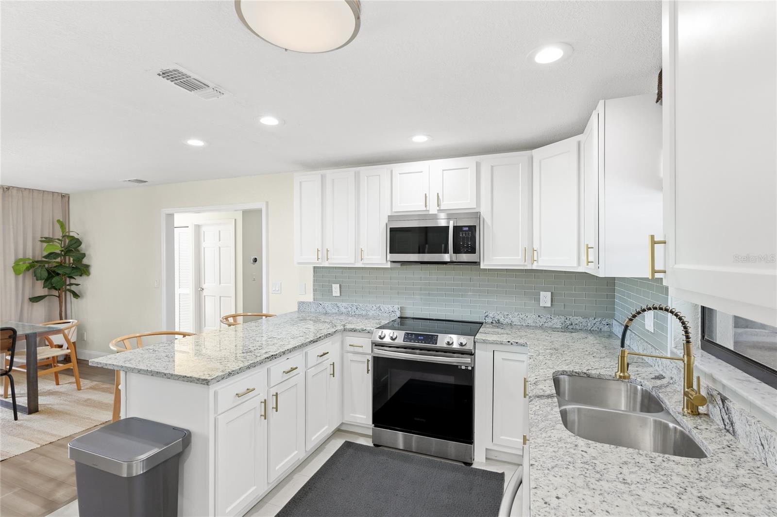 THE CROSSINGS - Residential