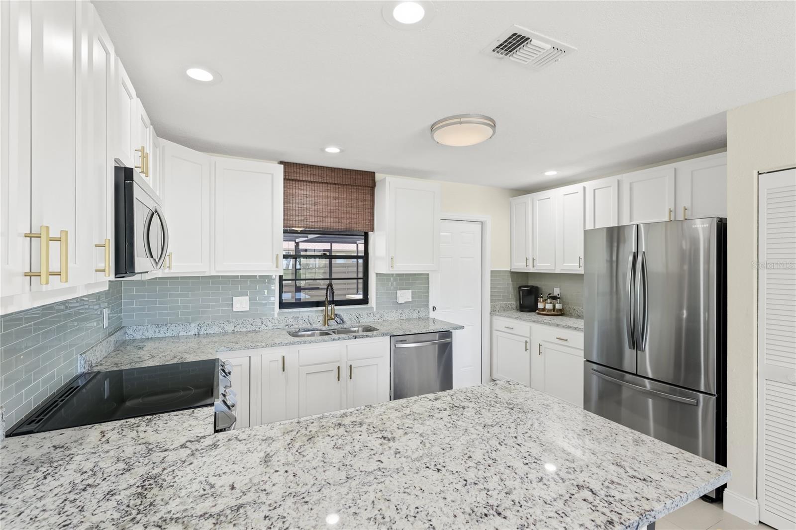 THE CROSSINGS - Residential