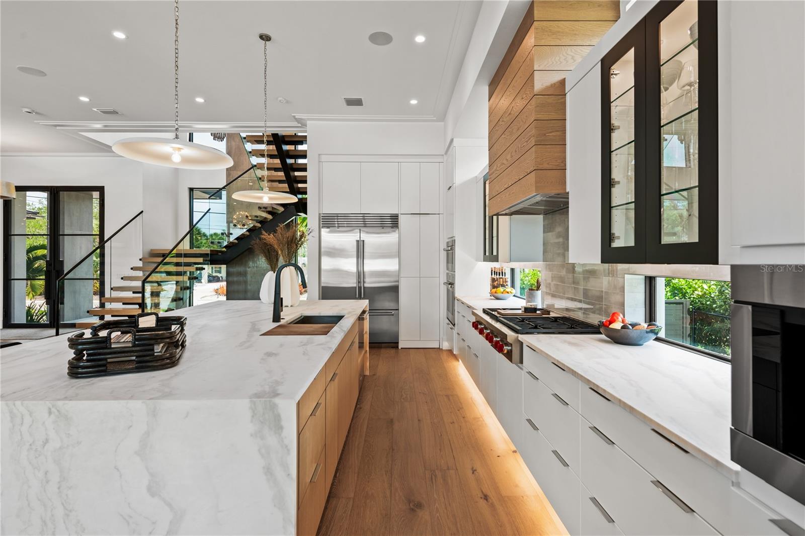 SIESTA ISLES - Residential