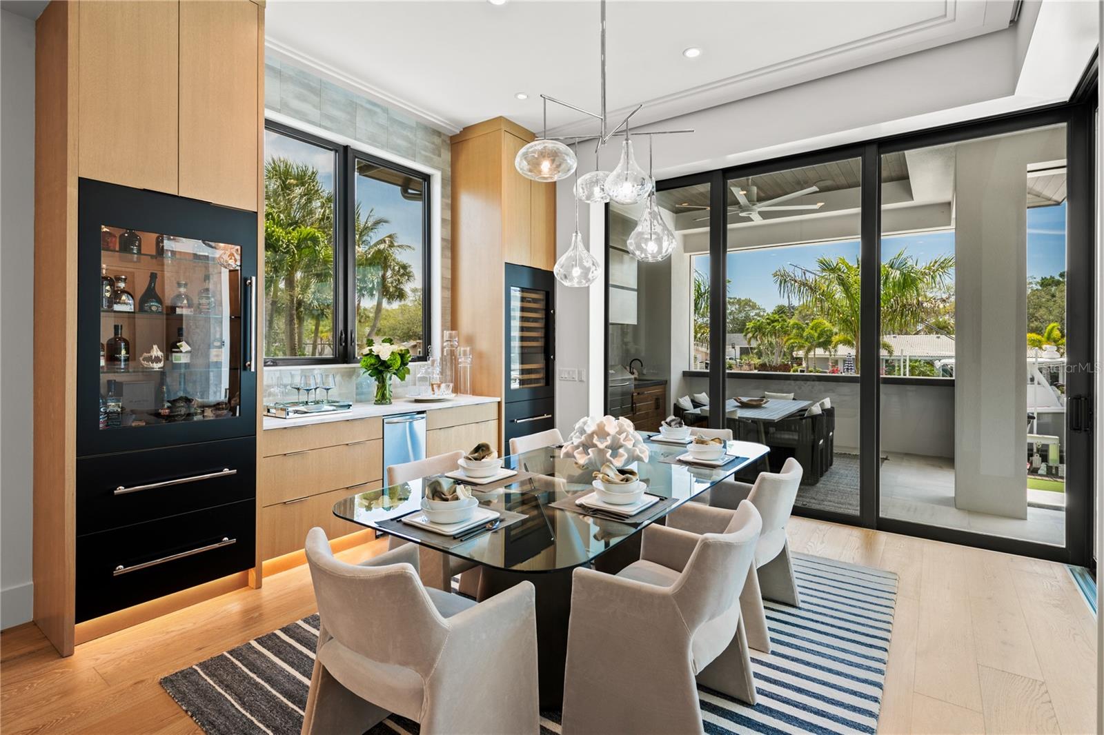 SIESTA ISLES - Residential