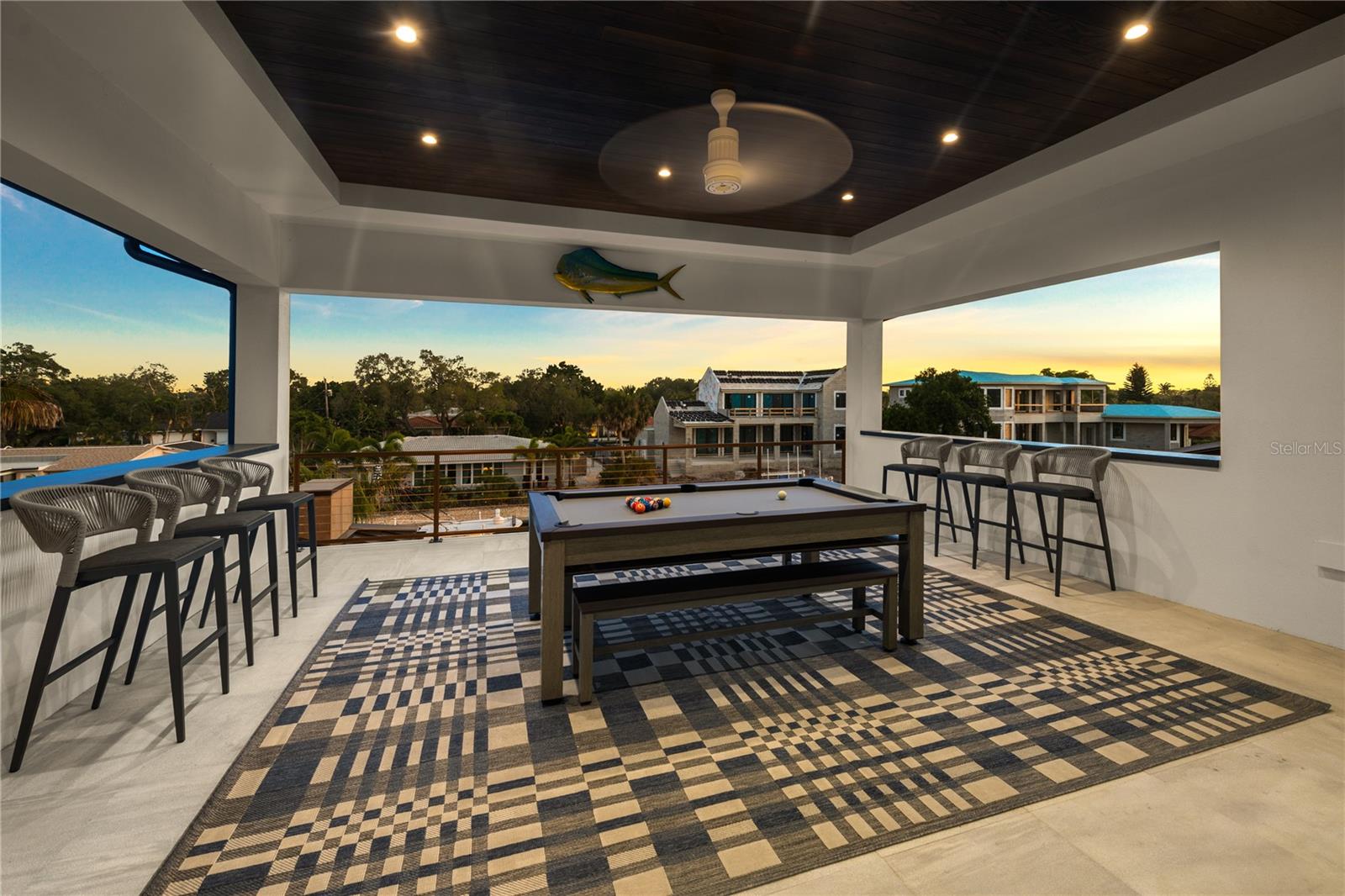 SIESTA ISLES - Residential