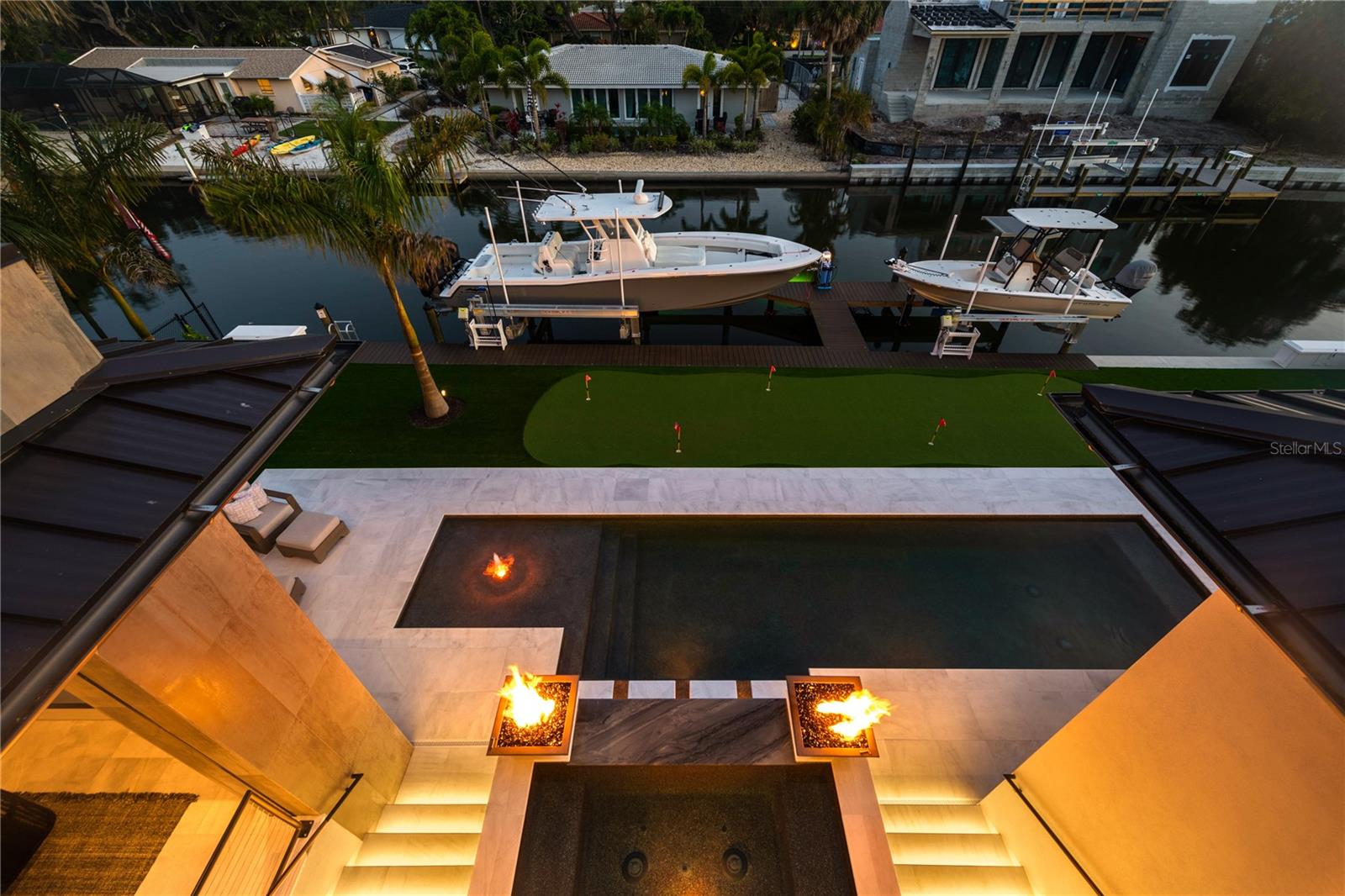 SIESTA ISLES - Residential